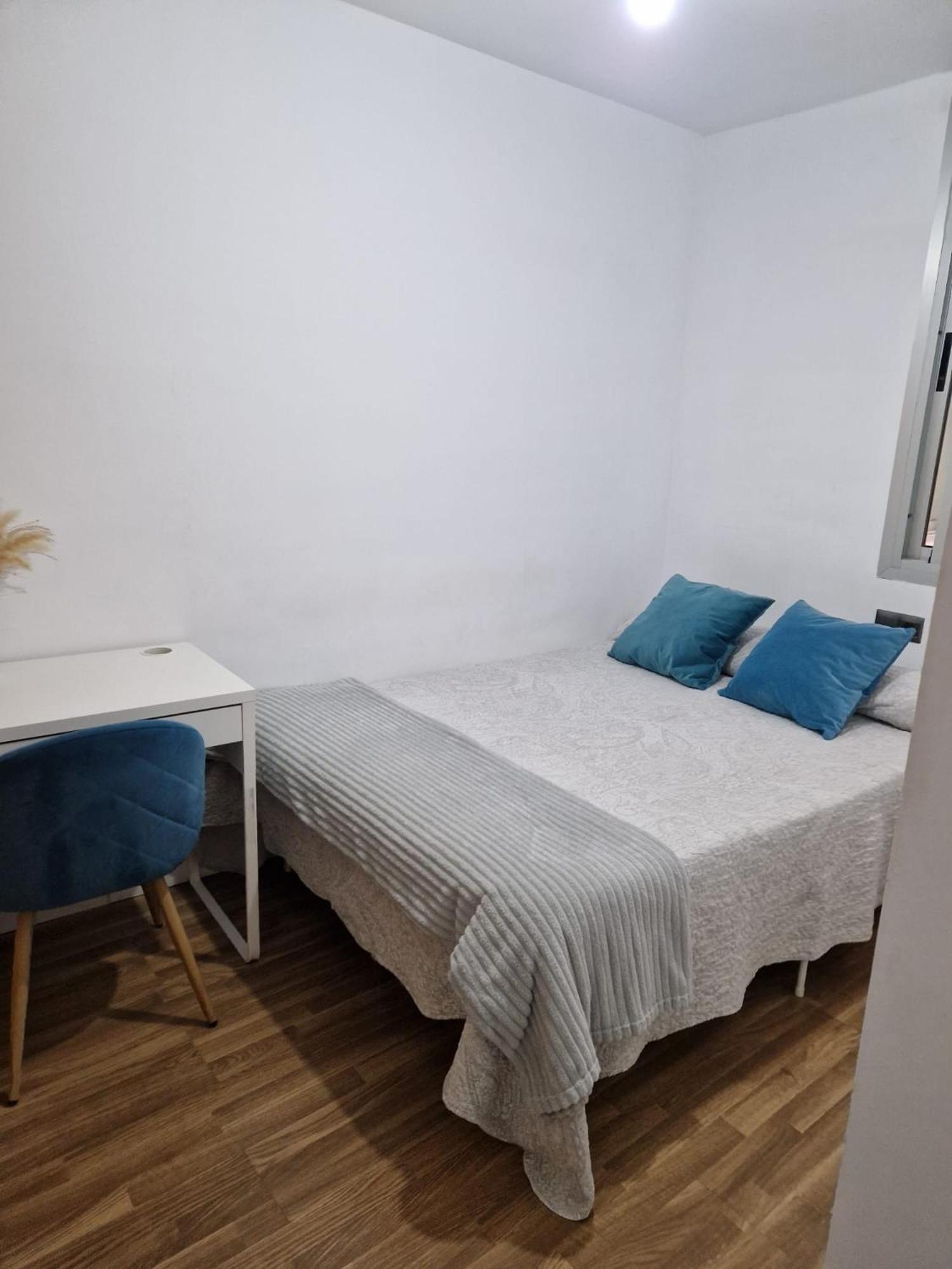 Quarto Com Banheiro Privado Em Apartamento Familiar Lejlighed Alicante Eksteriør billede